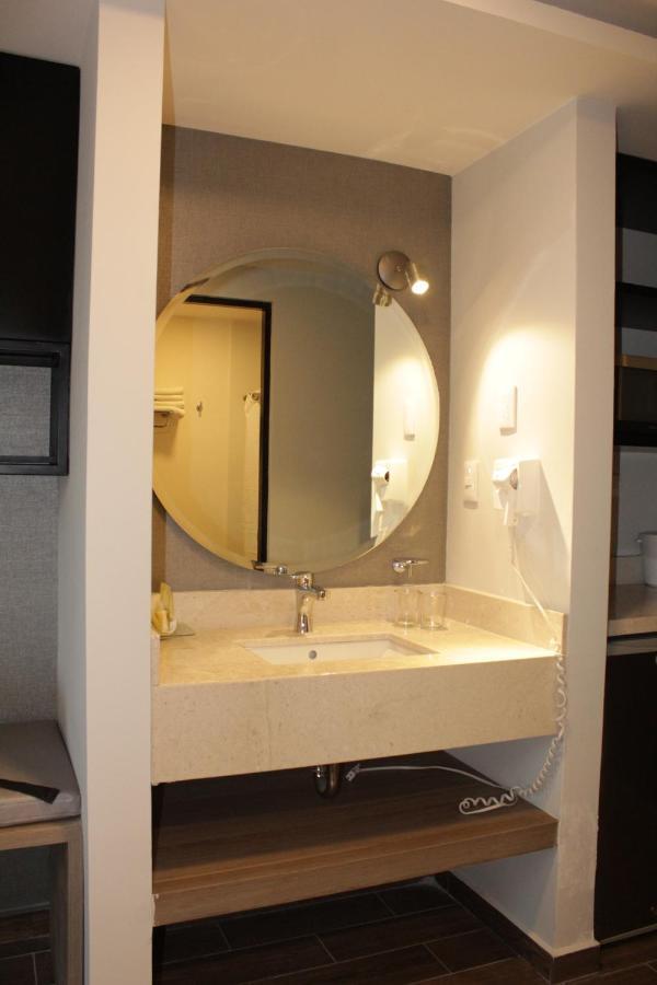 Hotel Nuvo Saltillo Kültér fotó