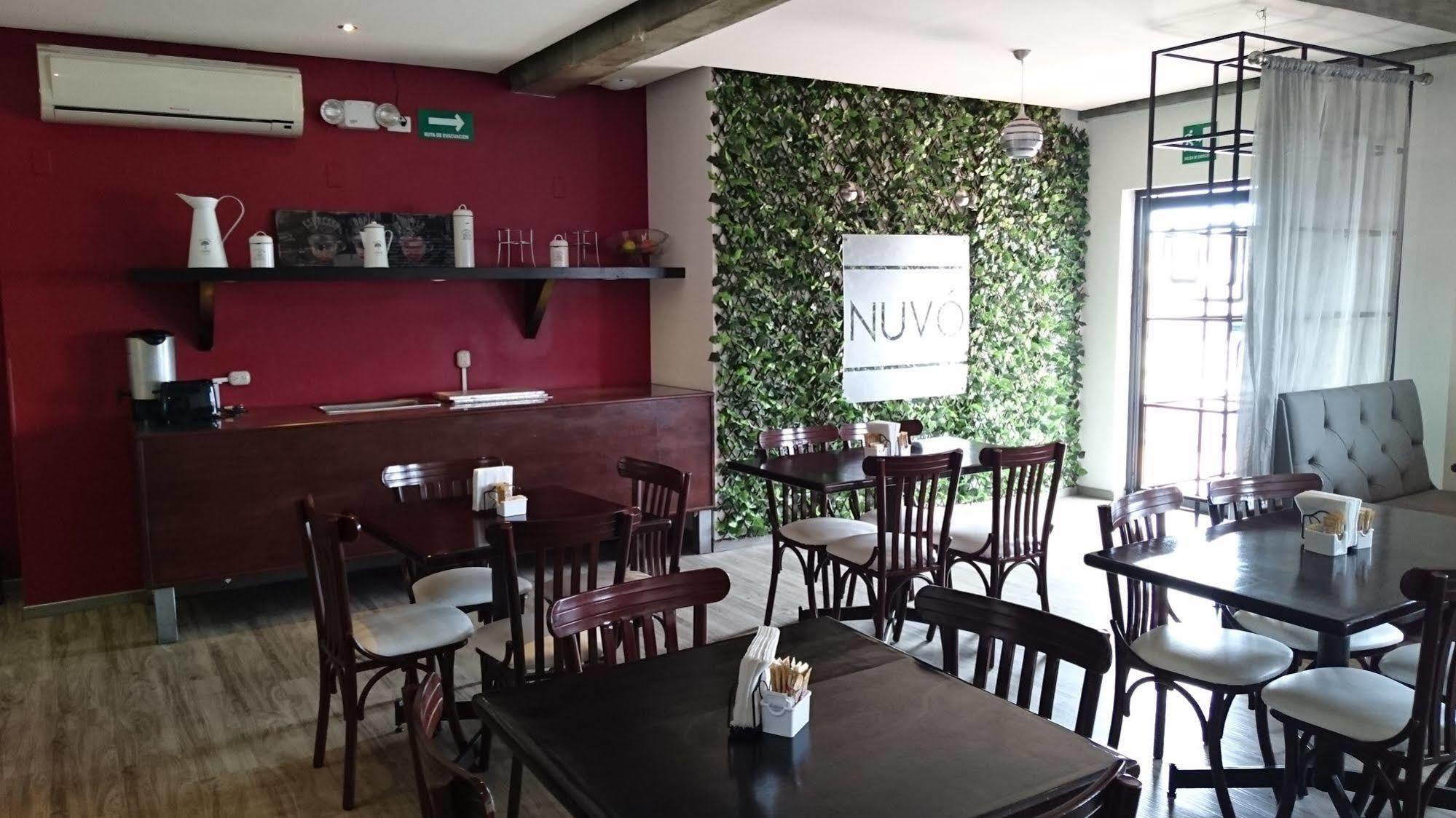 Hotel Nuvo Saltillo Kültér fotó